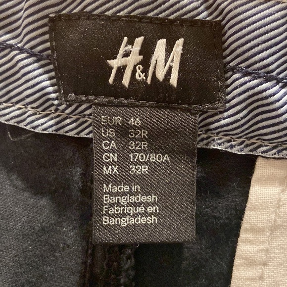 H&M Black Slim Fit Button-Fly Chino Pants Size 32R - Picture 5 of 6